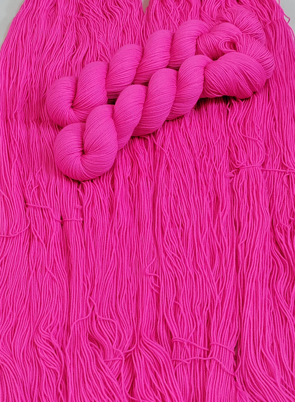 Neon Pink - Silje