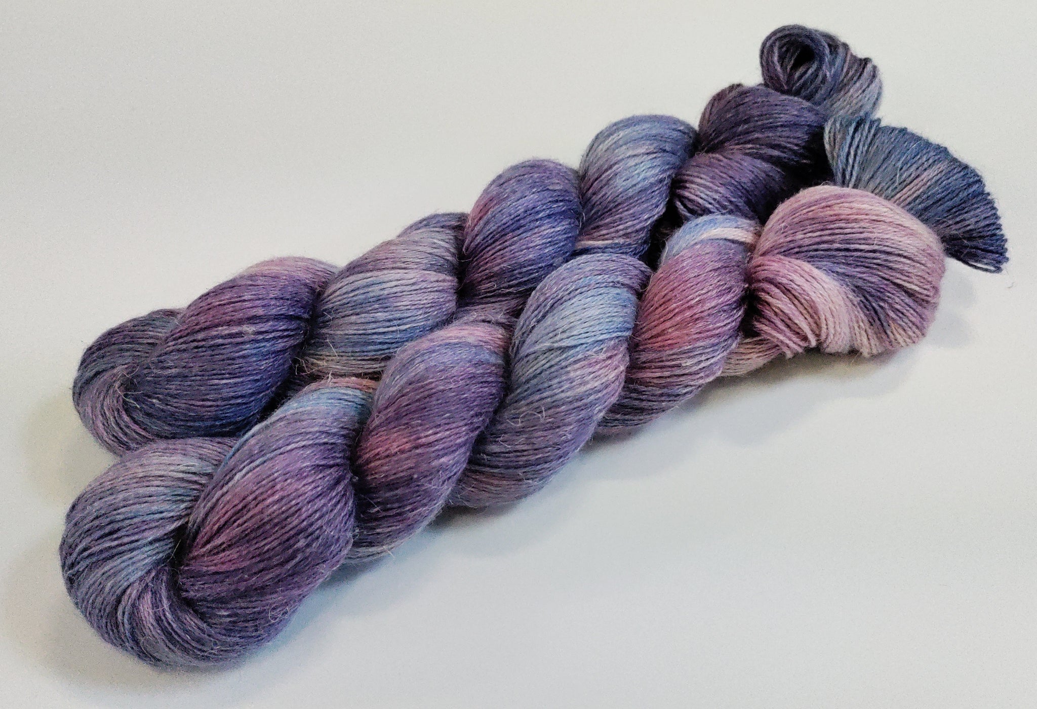 Purple Rain Baby Alpaca Hør Silke Håndfarvet Garn Yarn Linen Silk