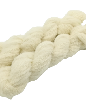 Suri Silk Fluf 50g – Ungefärbt